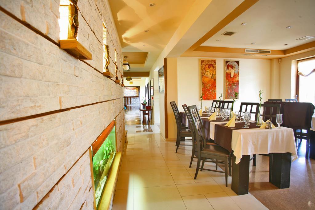 Anette Resort & Spa Covaci ภายนอก รูปภาพ