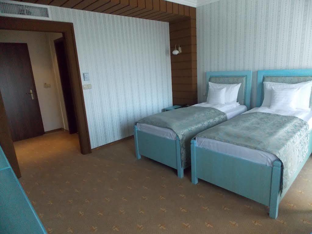 Anette Resort & Spa Covaci ภายนอก รูปภาพ